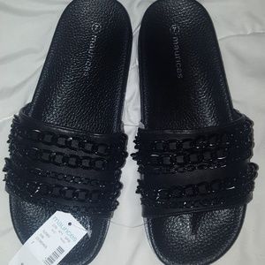 Maurices nwt slides black chain size 7